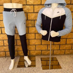 Ensemble Nike bleu ciel