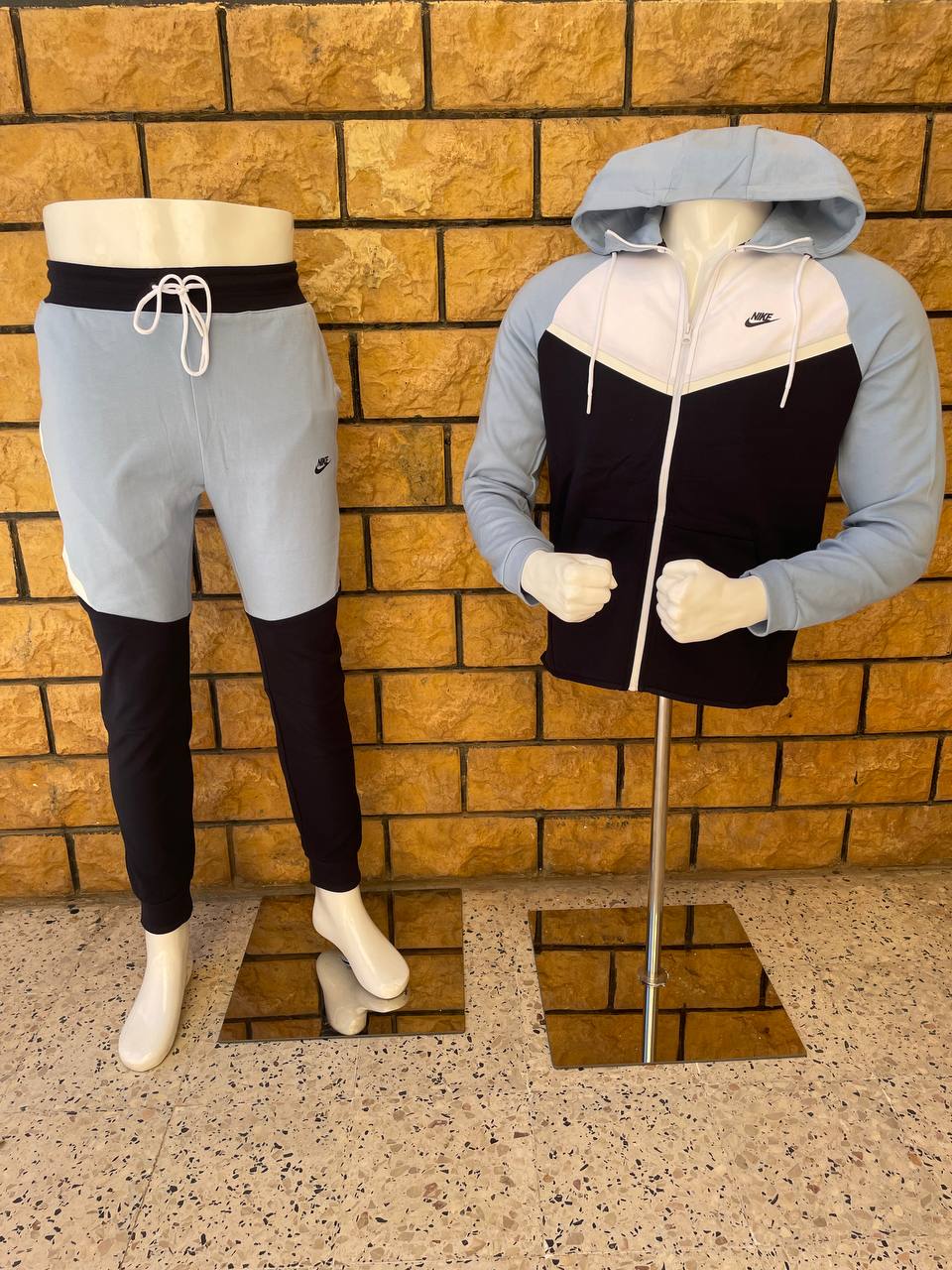 Ensemble Nike bleu ciel